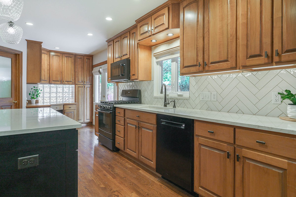 4278 Fairoaks Dr-24