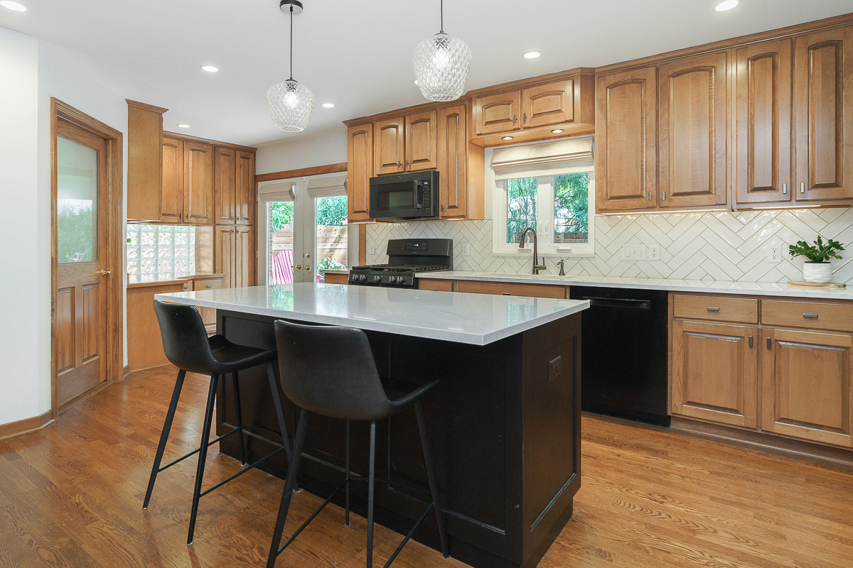 4278 Fairoaks Dr-28