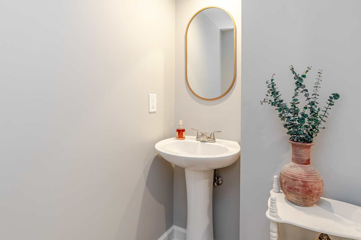 4316 Shire Cove Rd-17