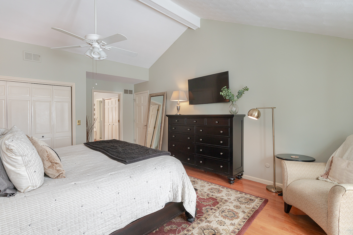 4316 Shire Cove Rd-53