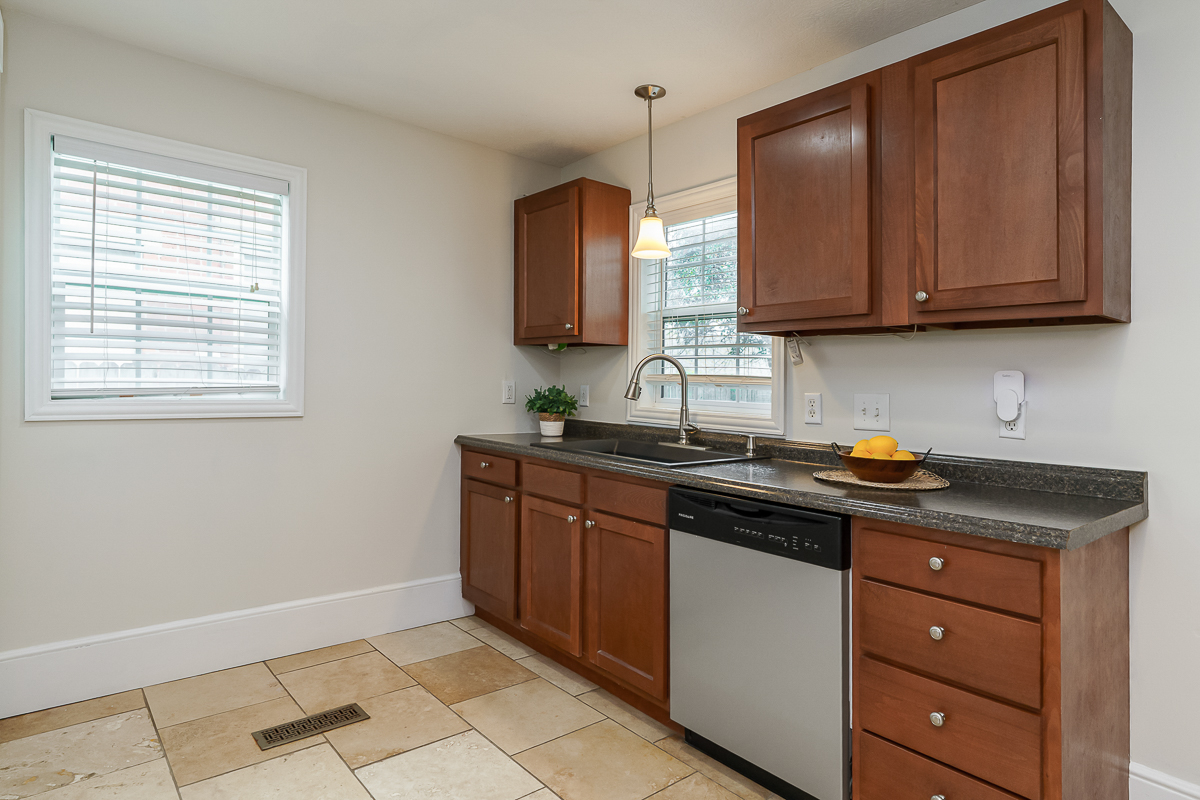 43 W Moler St-10