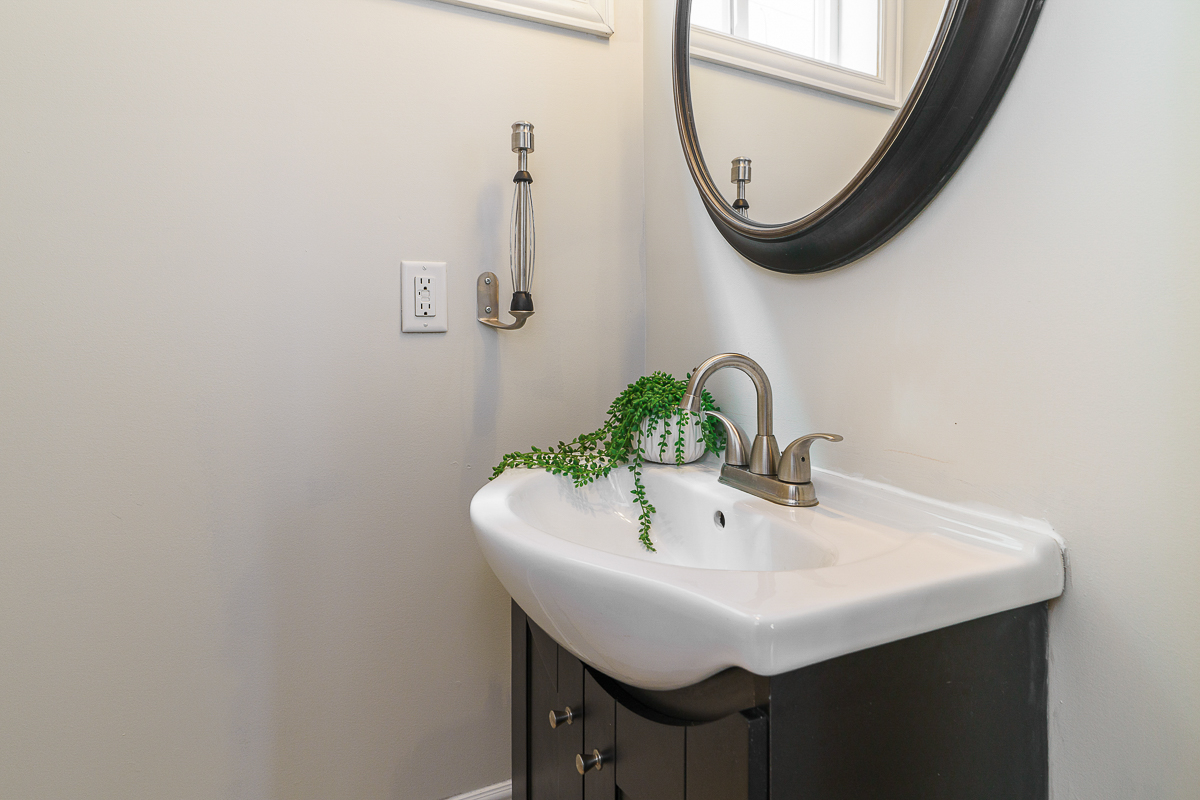 43 W Moler St-14