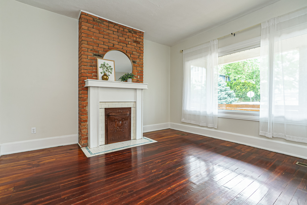 43 W Moler St-15