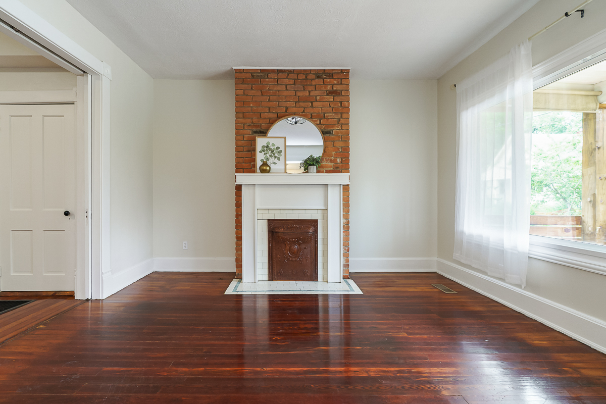 43 W Moler St-16