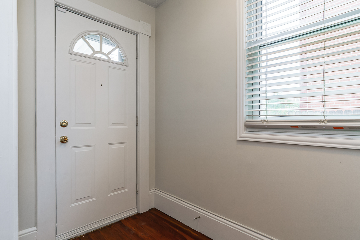 43 W Moler St-19