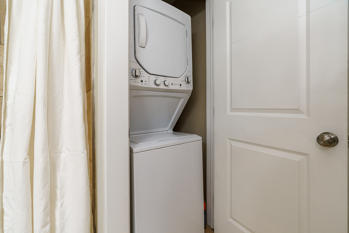 43 W Moler St-28