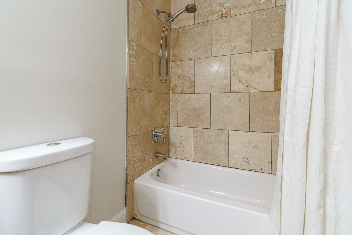 43 W Moler St-30