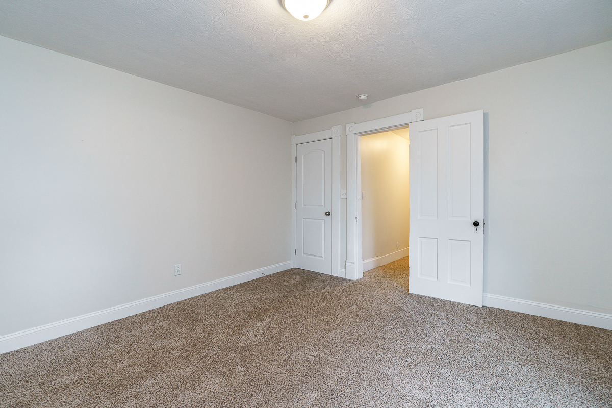 43 W Moler St-33