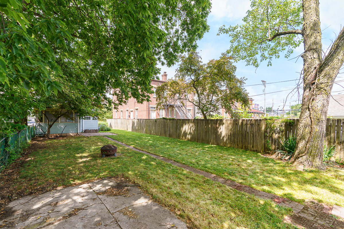 43 W Moler St-8