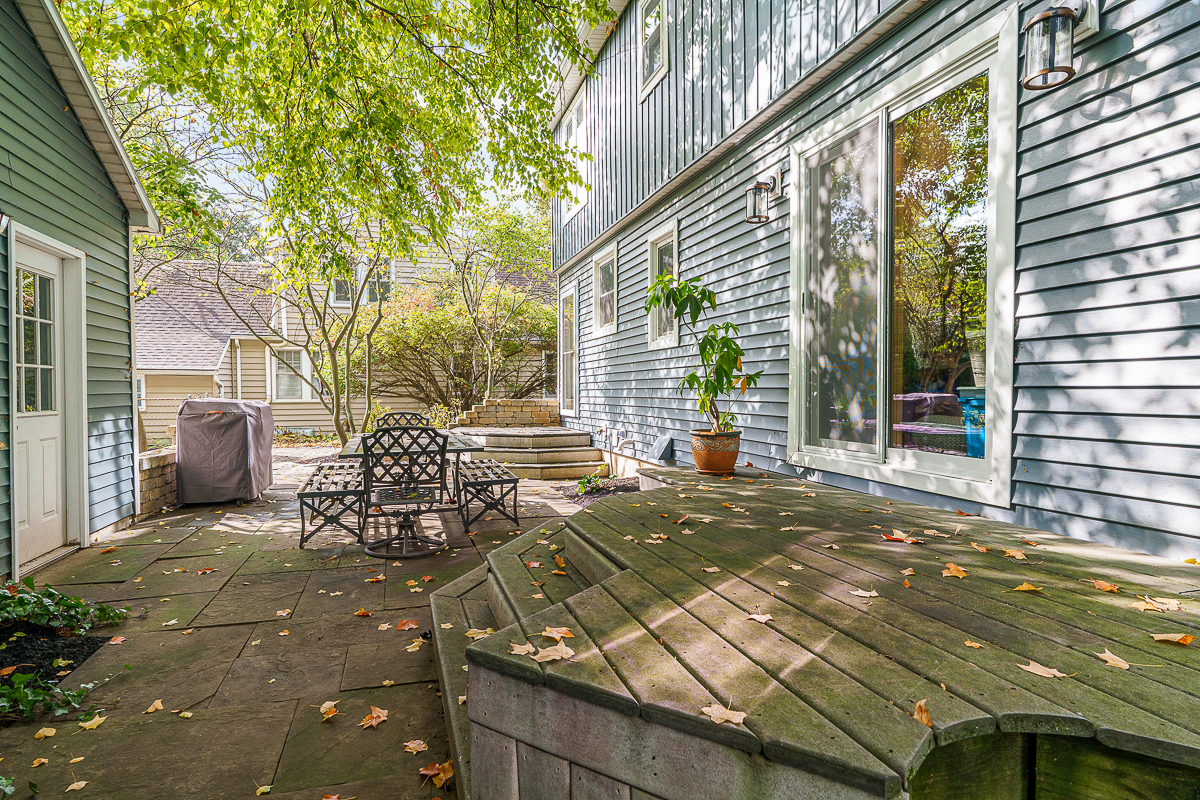 4464 Zeller Rd-17