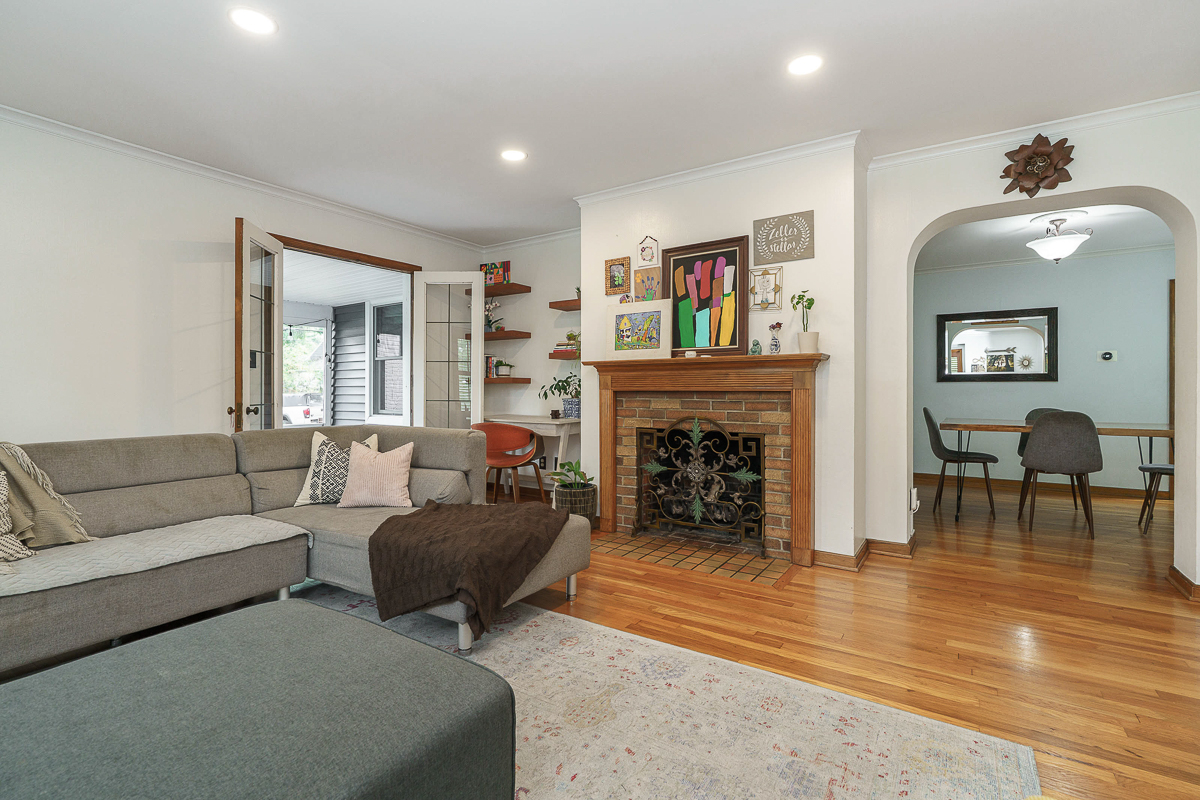 4464 Zeller Rd-24