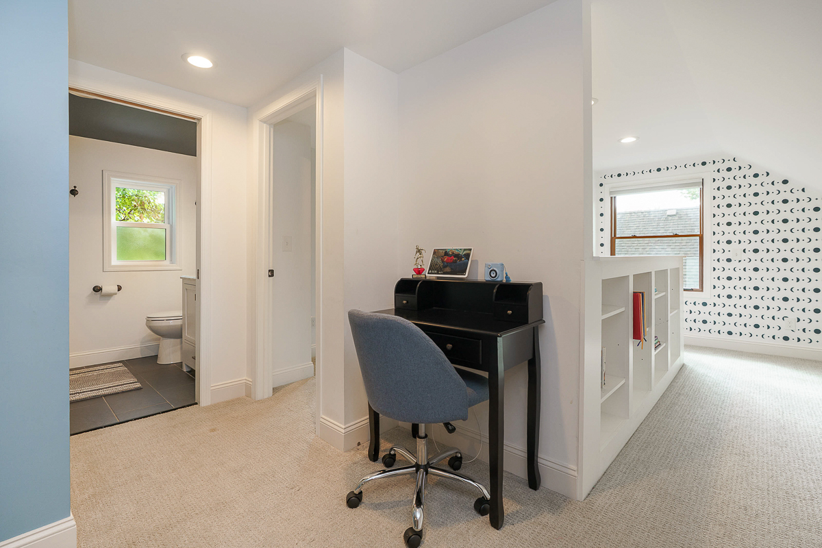 4464 Zeller Rd-43