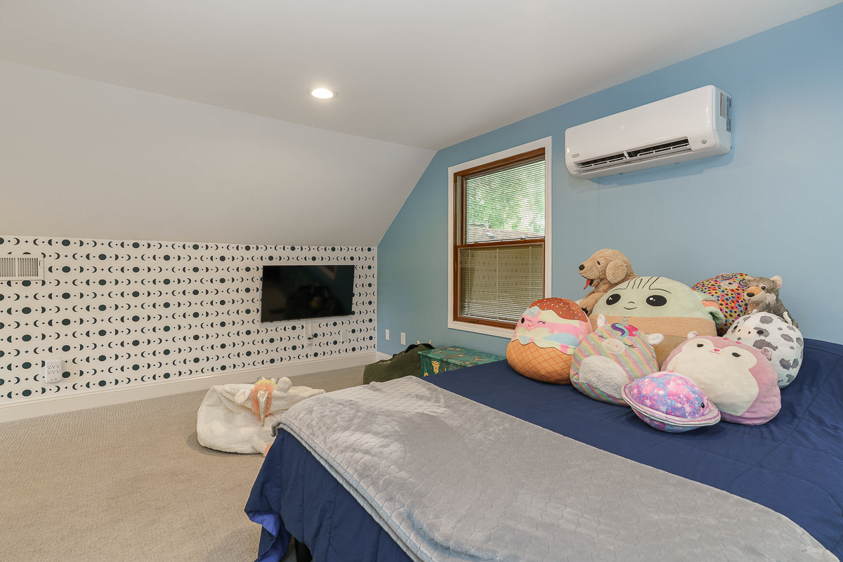 4464 Zeller Rd-45