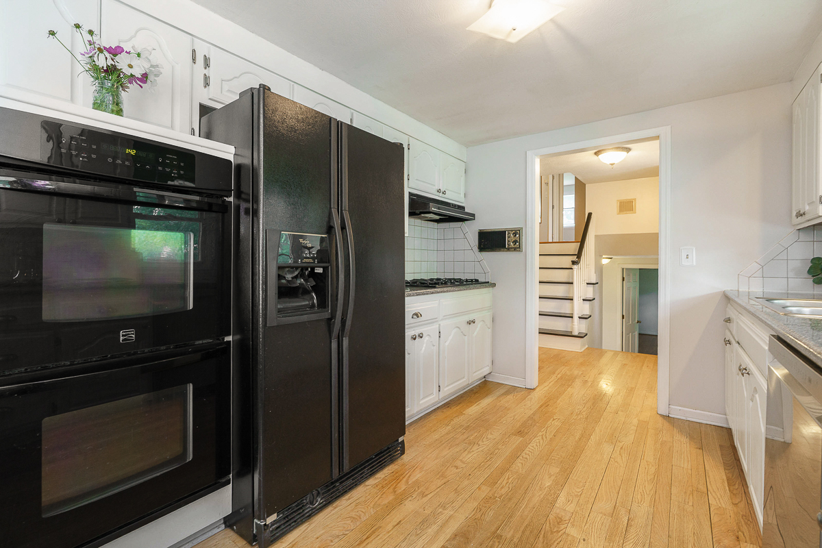 4600 Astral Dr-29