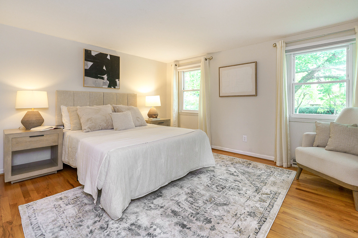 4600 Astral Dr-42