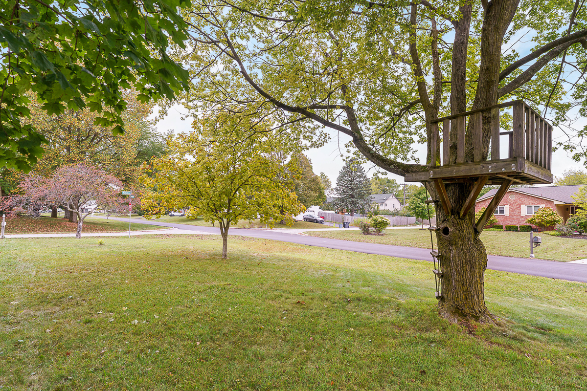 4600 Astral Dr-5