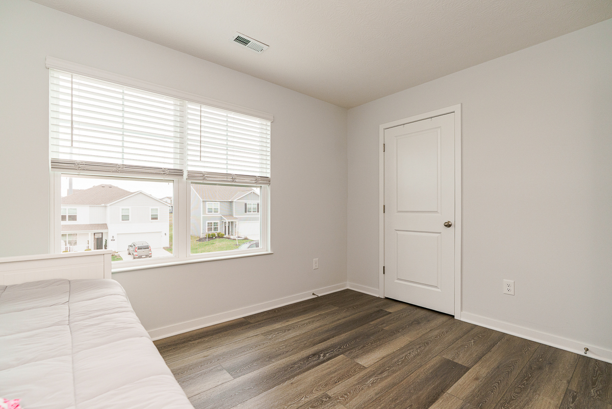 465 Faulkner Dr-33