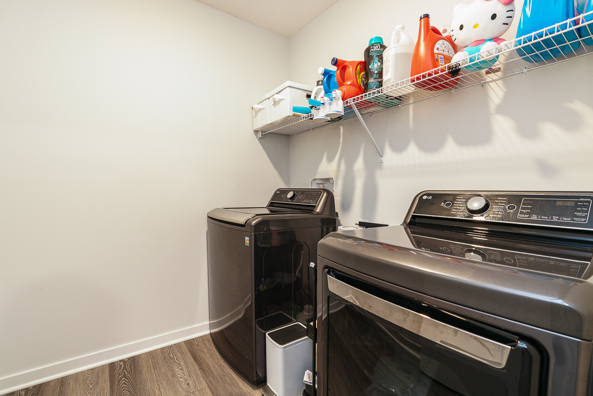 465 Faulkner Dr-36