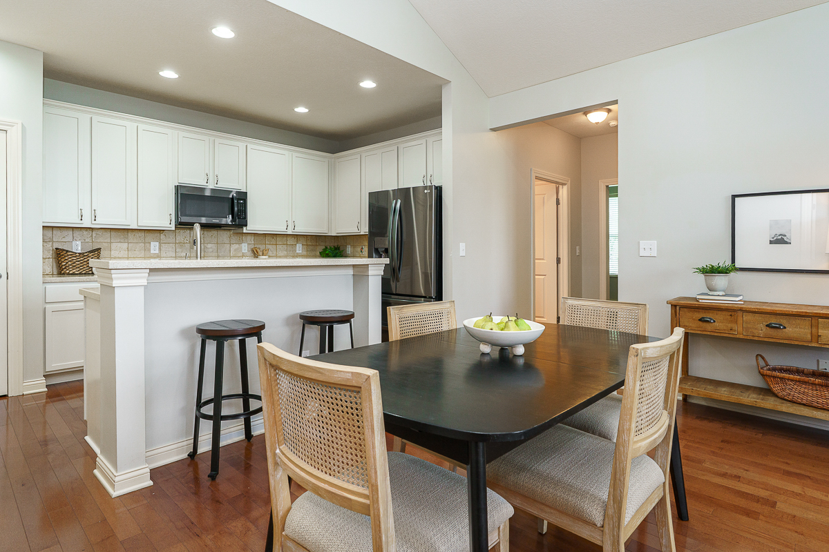 4706 Clubpark Dr-16
