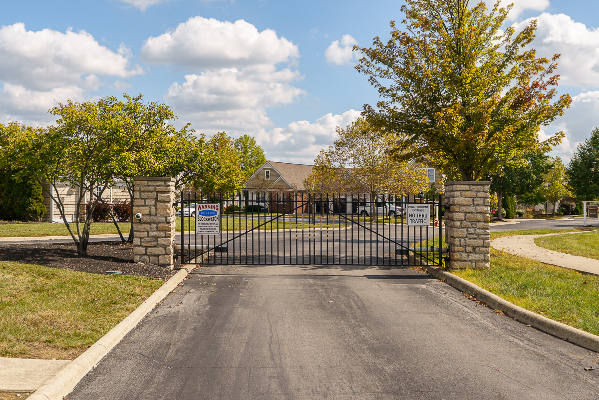 4706 Clubpark Dr-2