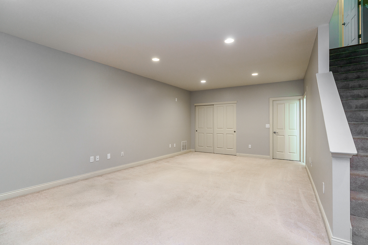 4706 Clubpark Dr-23