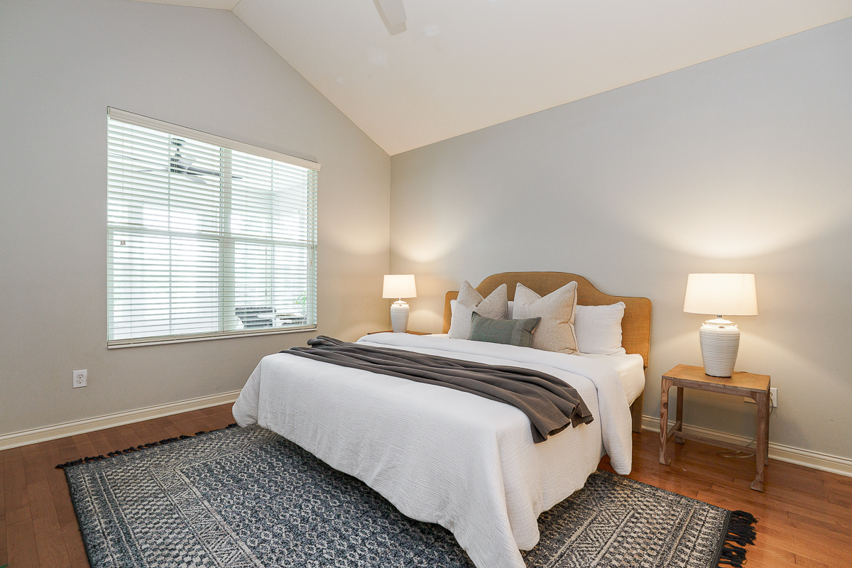 4706 Clubpark Dr-27
