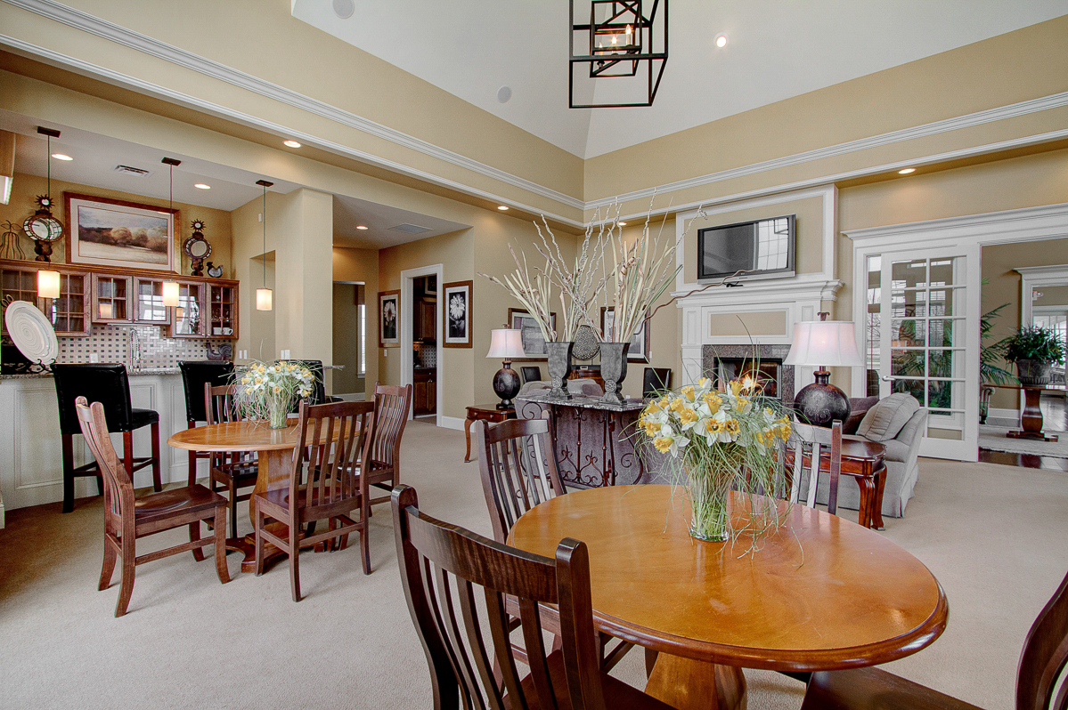4706 Clubpark Dr-40