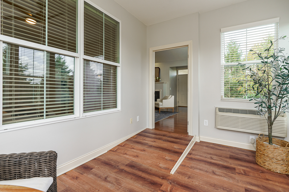 4706 Clubpark Dr-8