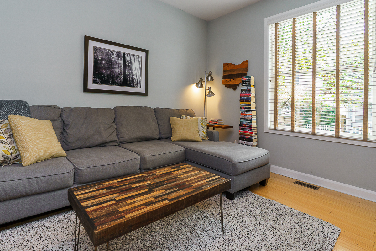 490 Stanley Ave-11