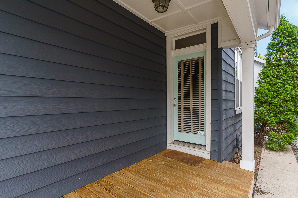 490 Stanley Ave-2