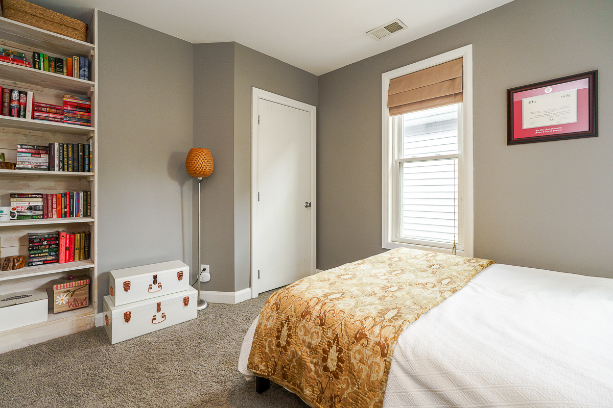 490 Stanley Ave-27
