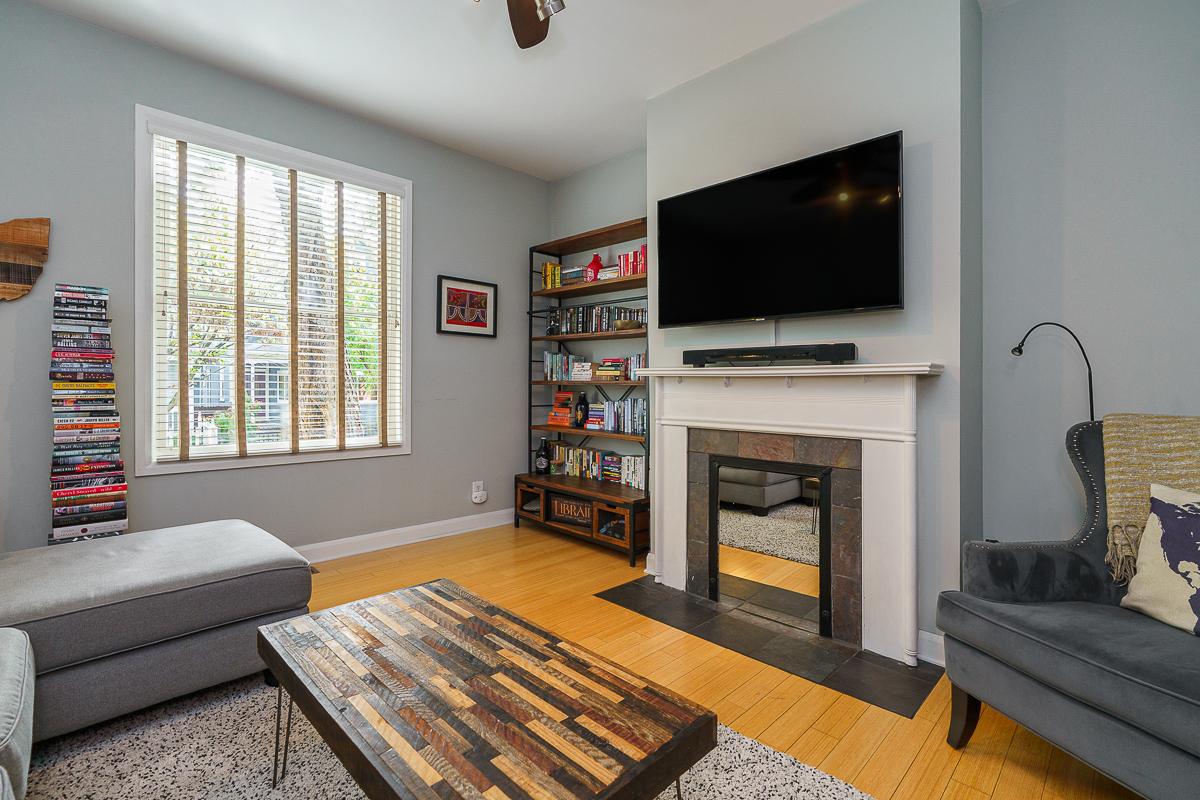 490 Stanley Ave-9