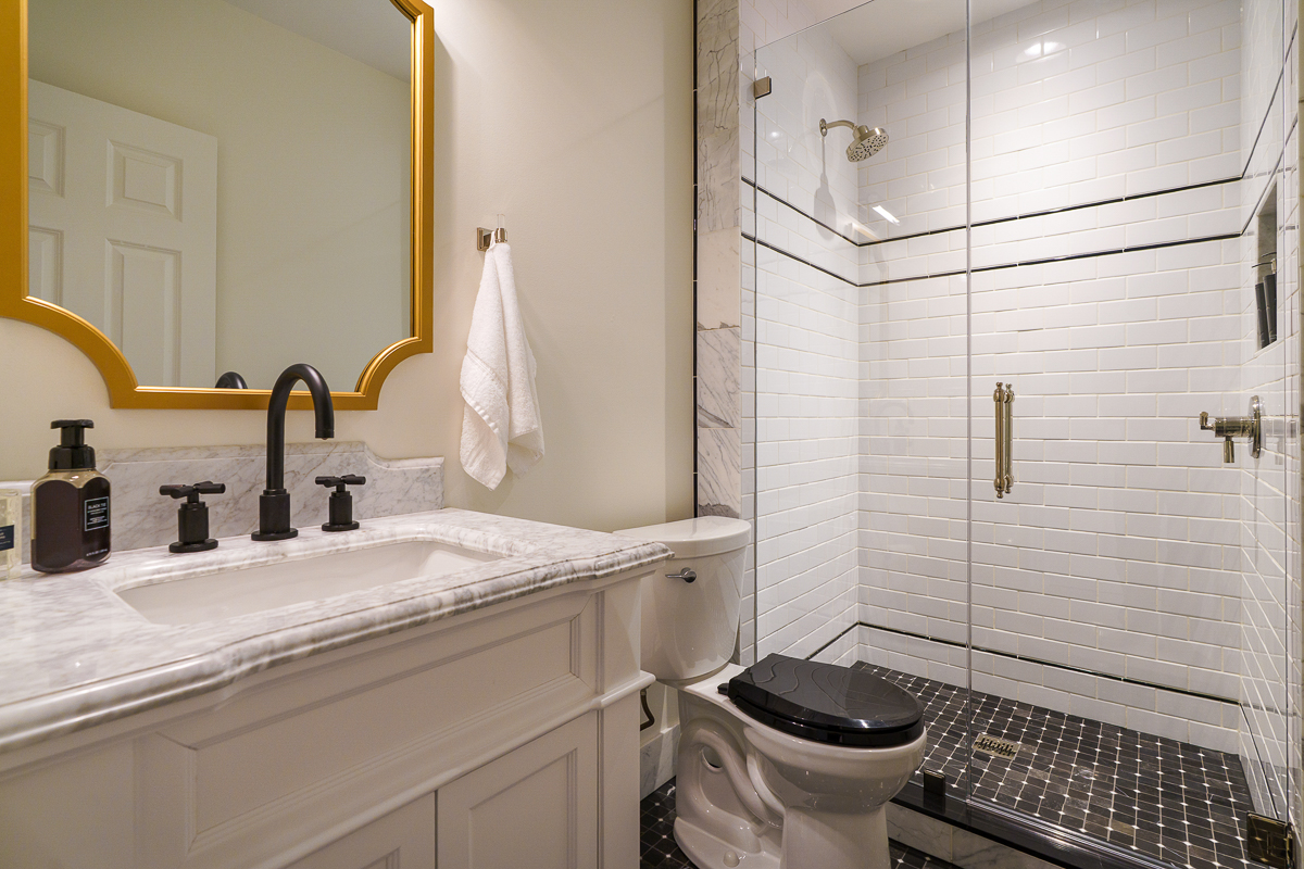 4945 Yantis Dr-24