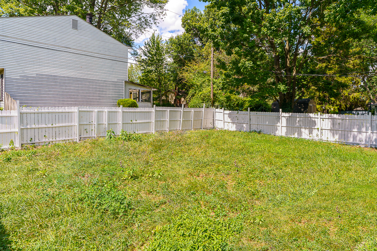 5030 Silverton Dr-5