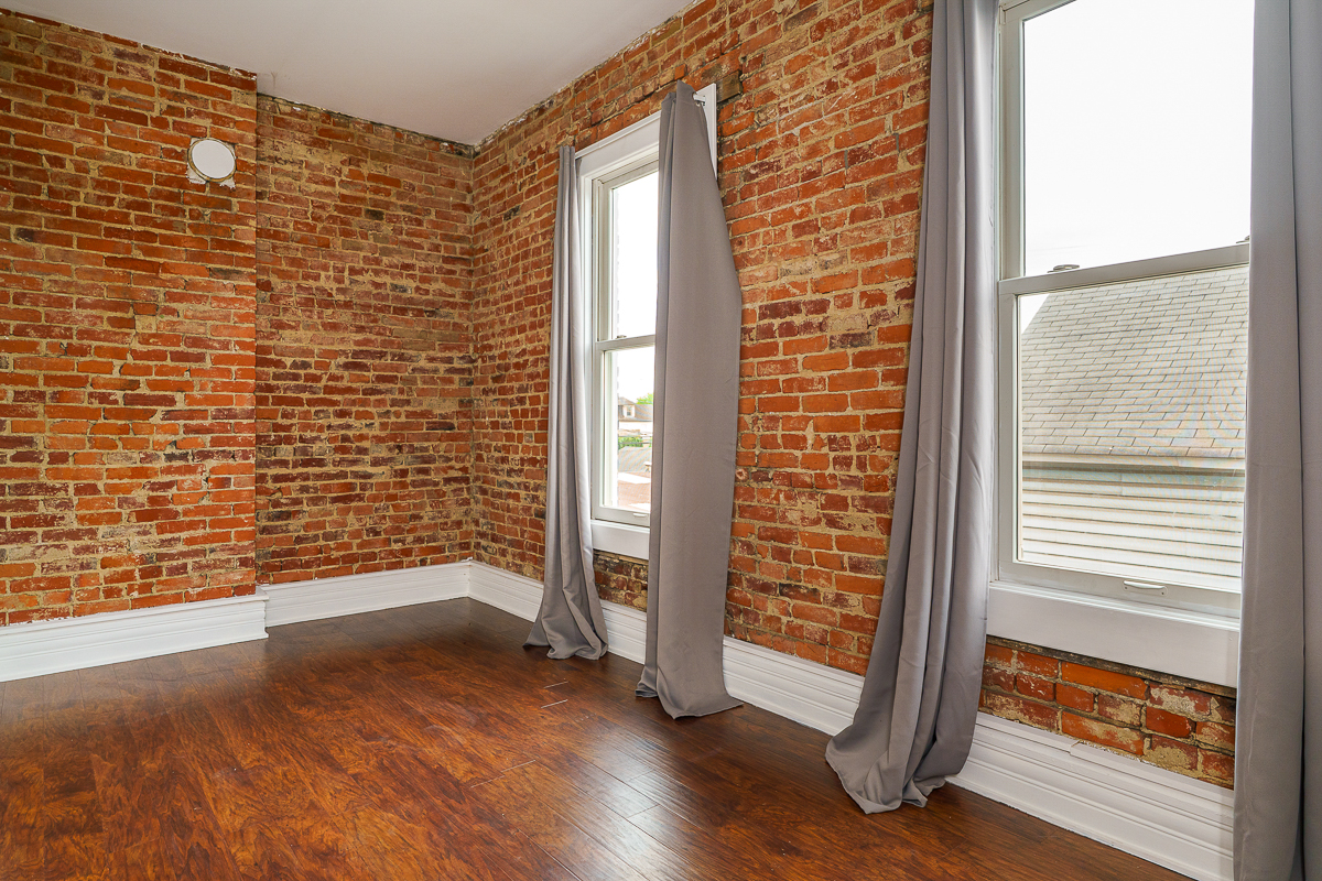515 Cline St-25