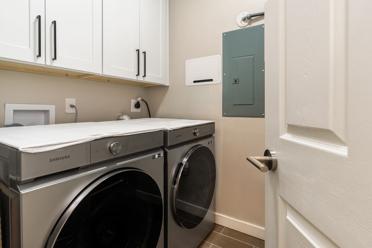 53 Buttles Ave-12