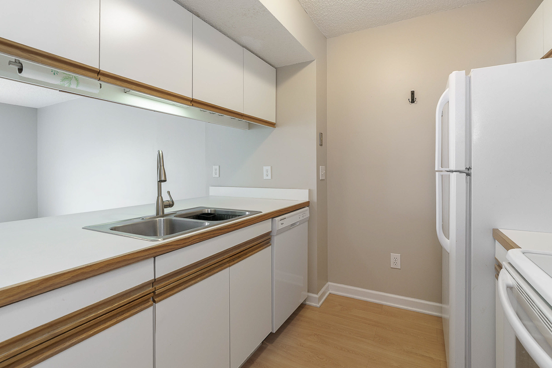 5418 Coral Berry Dr-23