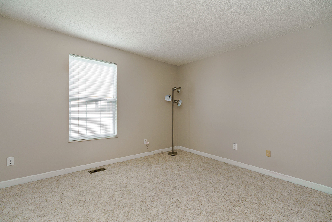 5418 Coral Berry Dr-31