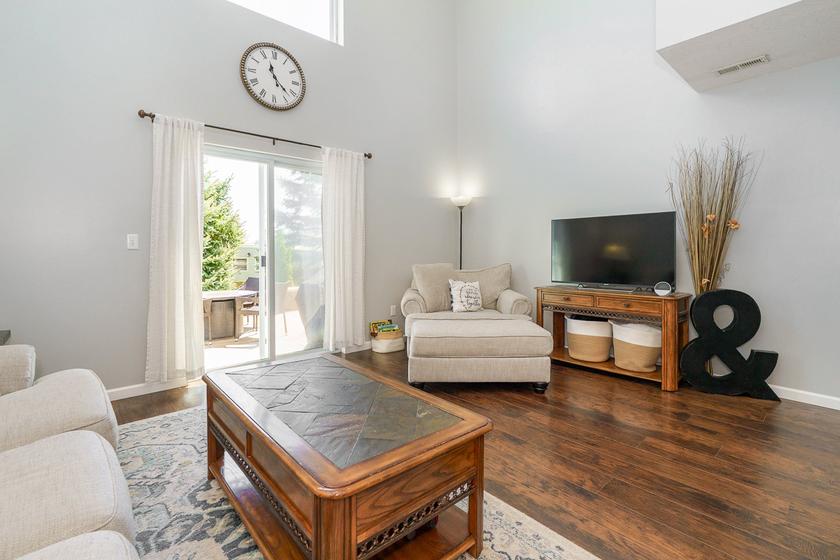 543 Corbel Dr-12