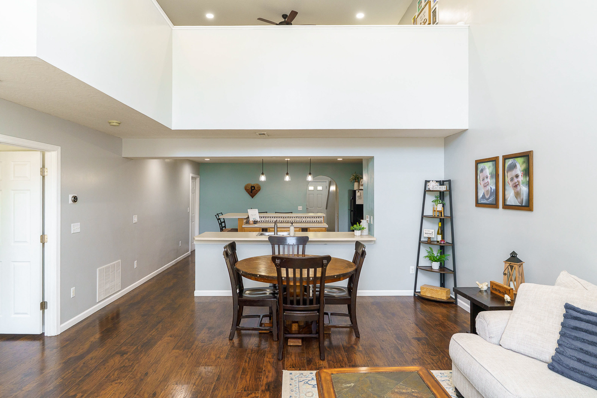 543 Corbel Dr-14