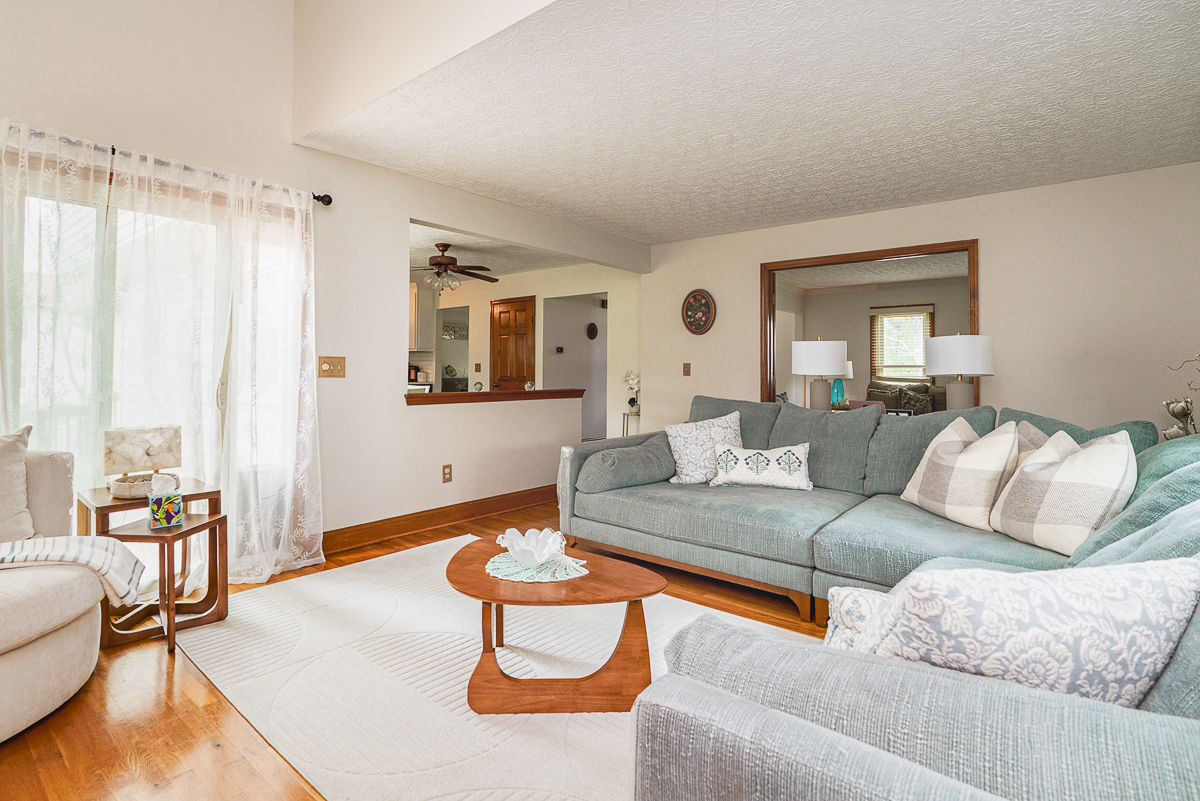 543 Whitson Dr-15