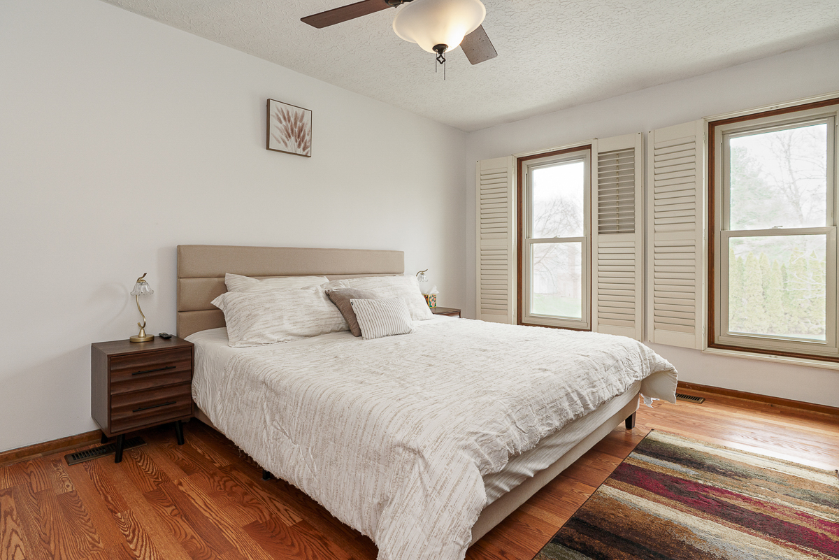 543 Whitson Dr-26