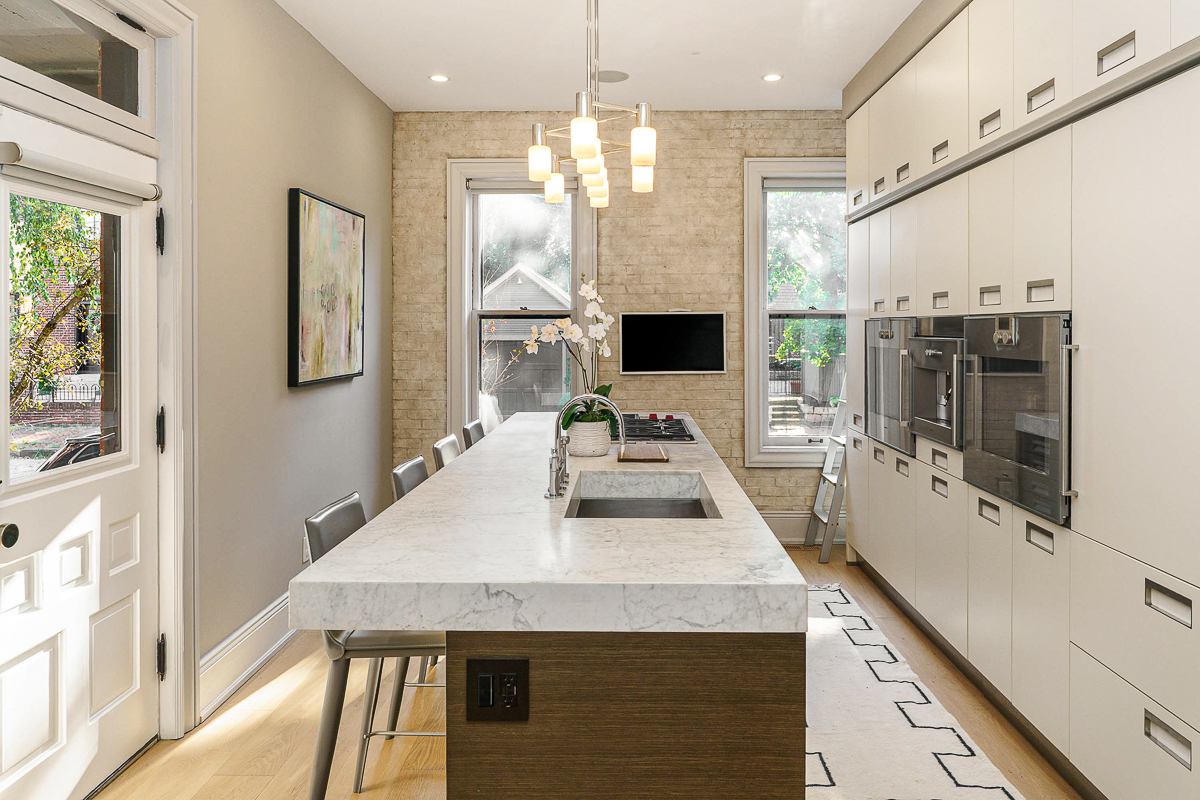 649 s 5th St-34
