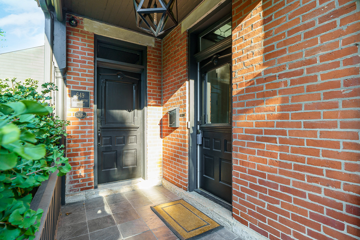 649 s 5th St-4