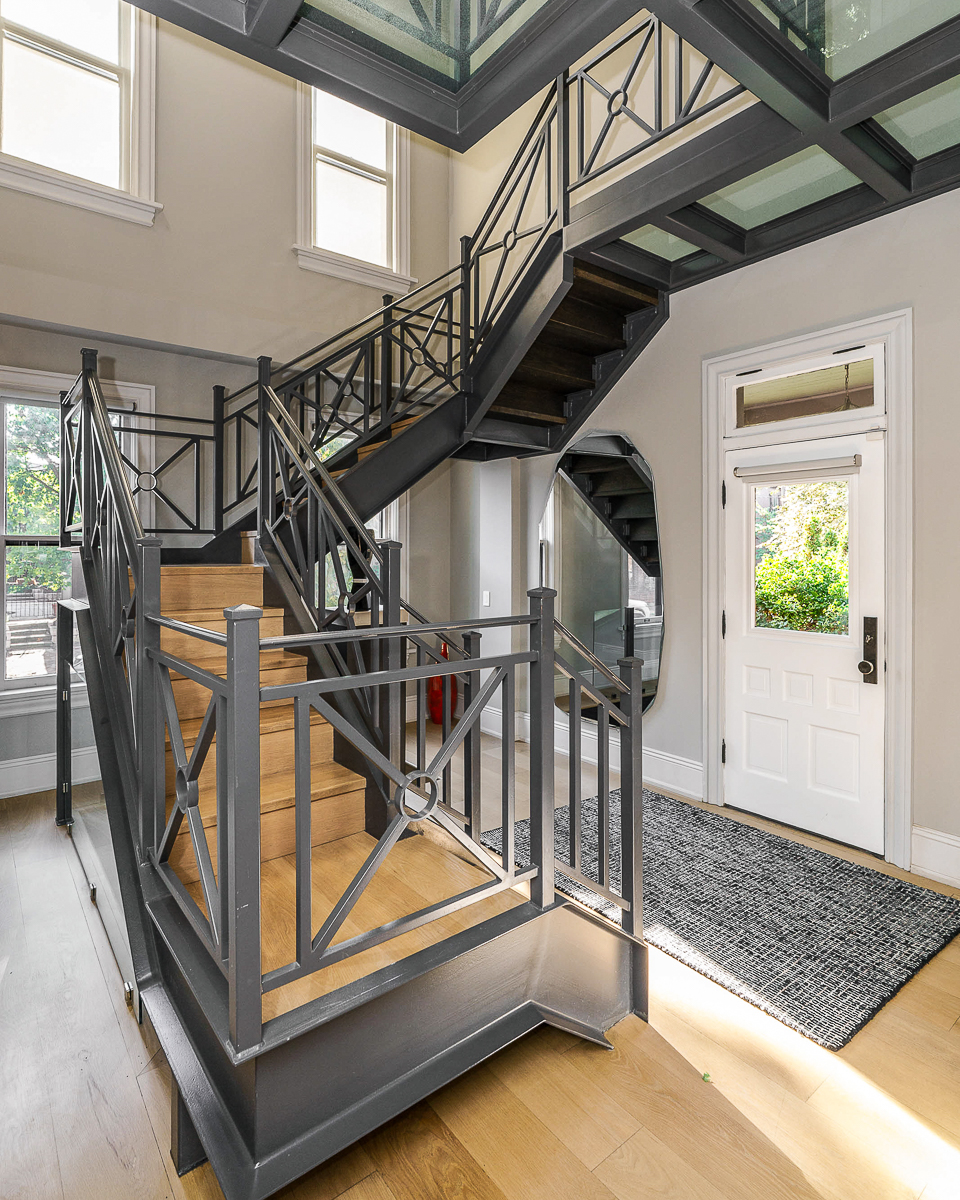 649 s 5th St-40