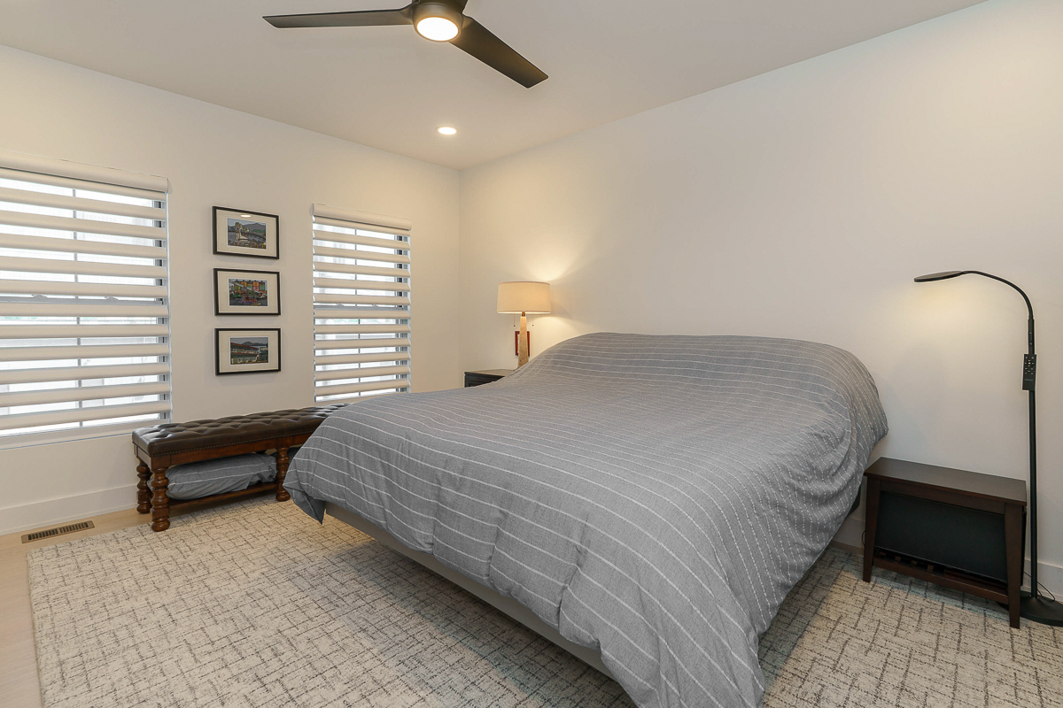 564 Lathrop St.-16
