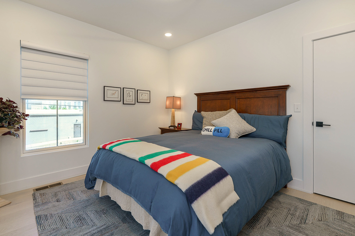 564 Lathrop St.-24