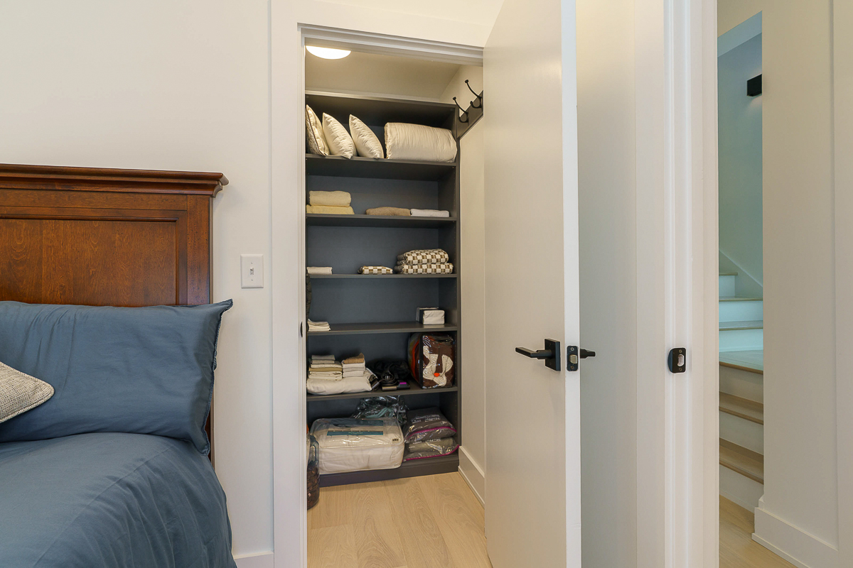 564 Lathrop St.-26
