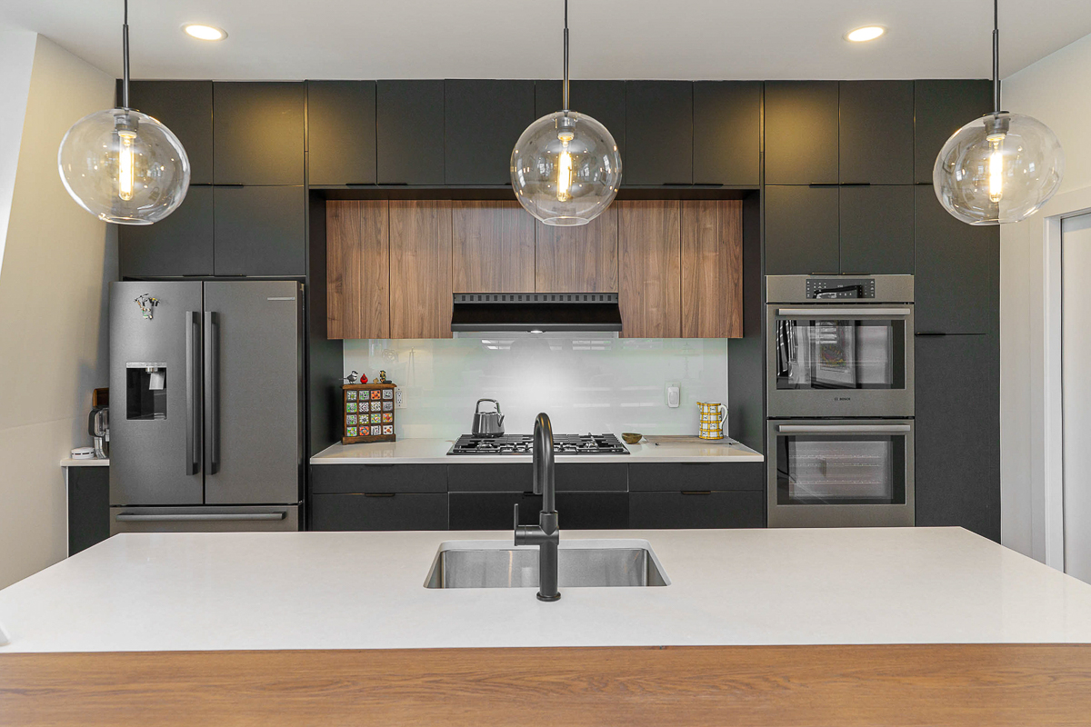 564 Lathrop St.-39