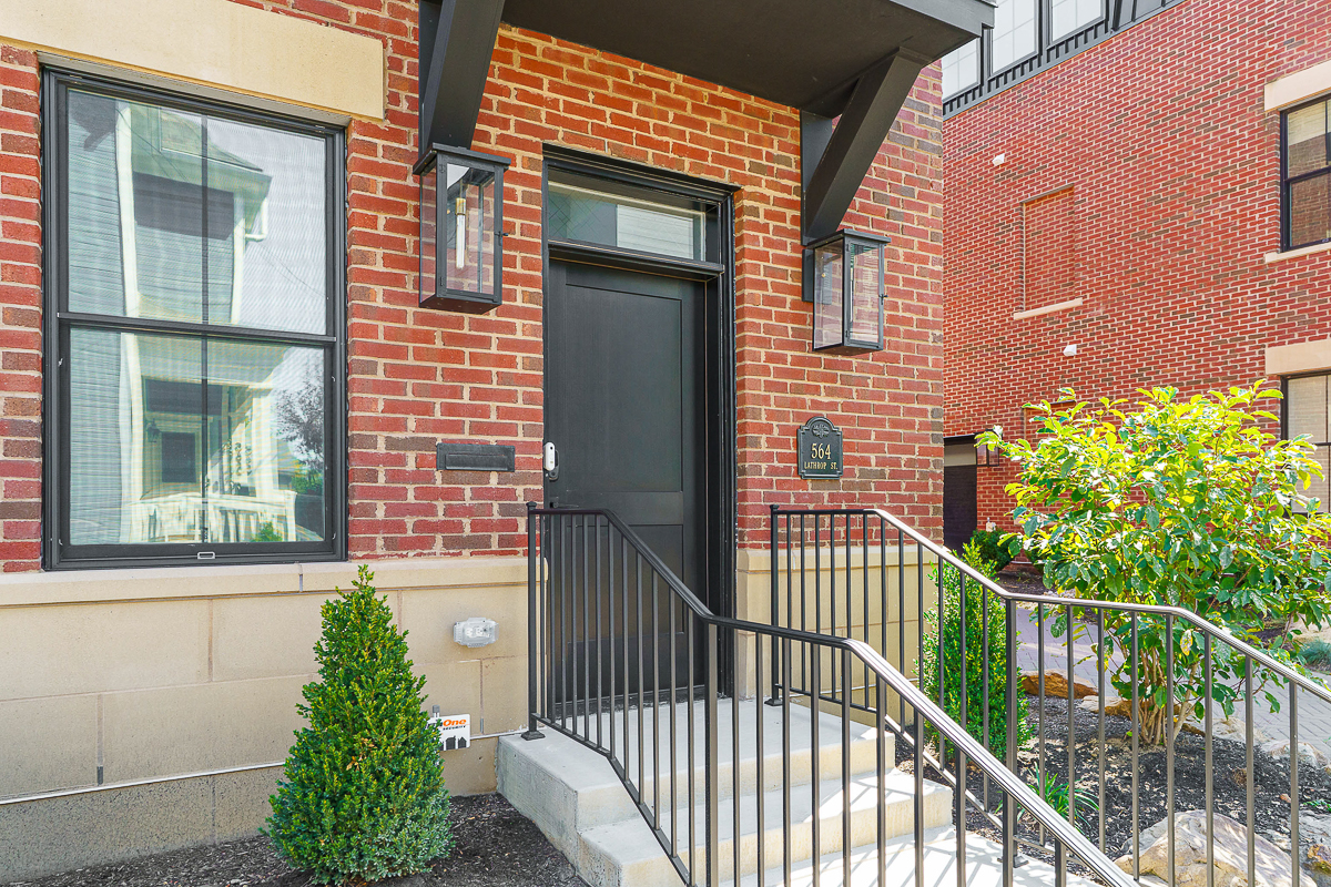 564 Lathrop St.-7